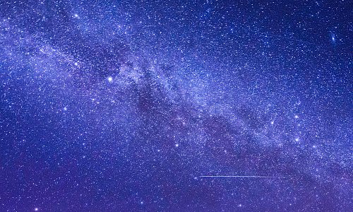 坠入星河的温柔网名