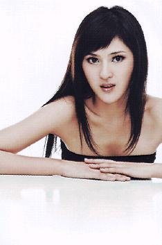 王曦仪的演艺经历