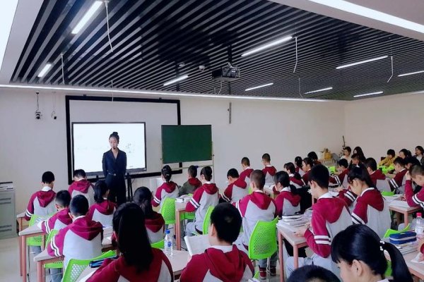 詹何钓鱼原文及翻译