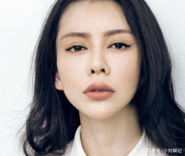 颜值身材不输吉娜，却被朗朗无情抛弃，陪伴郎朗4年的巩新亮如今怎样了？