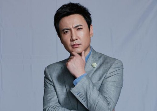 全民来找茬之中日撞脸，沈腾：有人模仿我的脸，有人模仿我的面，你怎么看？