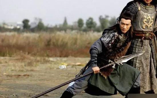 你觉得罗成和雄阔海谁厉害？