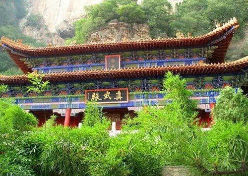 树红树碧高低影烟淡烟浓远近秋出自哪里?