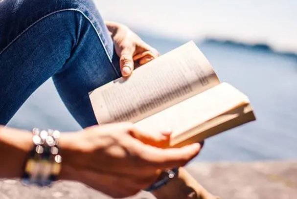 q在拼音里面读什么