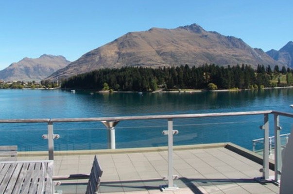 鼎鼎大名什么意思