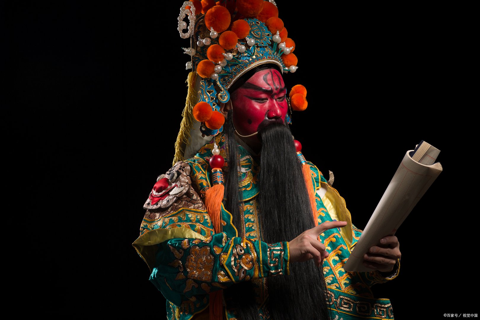 张飞在京剧中是什么颜色的脸谱？有什么典故吗？