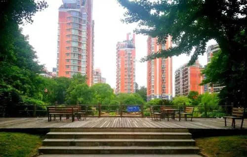 爱情公寓的拍摄地点在哪？