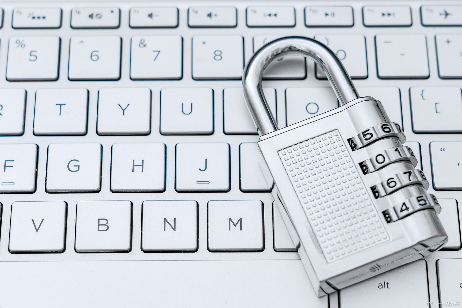 打12345举报学校会被发现吗