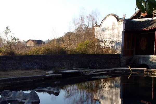 财源茂盛达三江打一地名