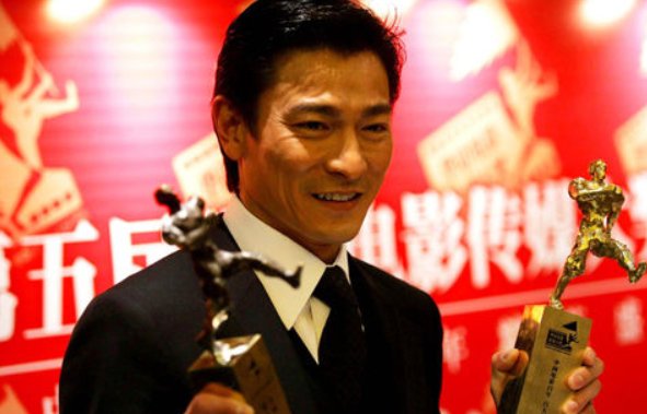 刘德华的一首歌,开头有我的老家