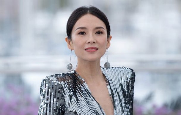 章子怡开蚌是什么梗？