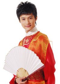 电影惊天动地扮演田野的演员是谁