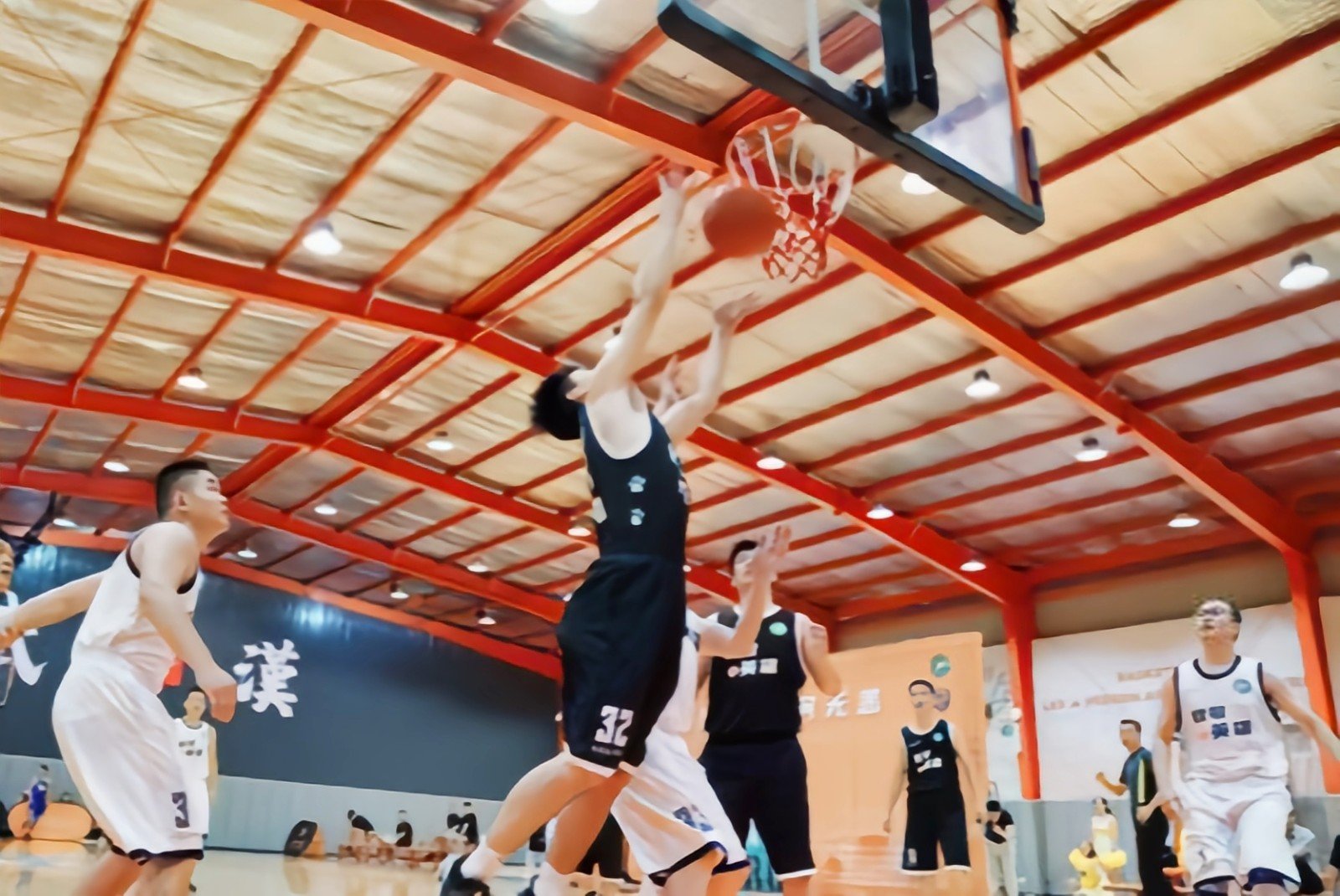 有人知道江苏同曦篮球队的阵容吗？