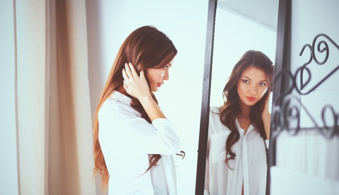 在镜子里看我是怎么c哭你