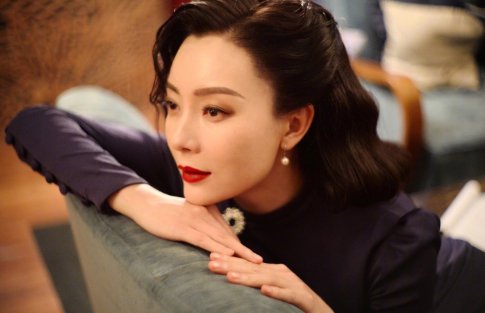 鹿晗的妈妈家是陈数吗?