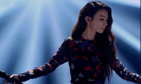 离岛演唱者是谁？