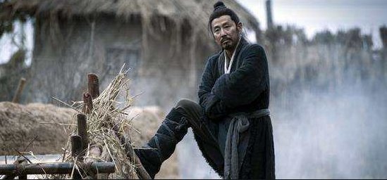 刘邦起义故事“赤帝子斩白帝子”，究竟高明在哪？