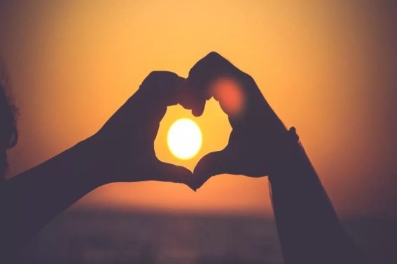 阳光很暖心情很好的句子