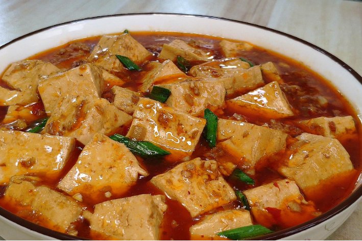 咸菜烧豆腐的歇后语下一句