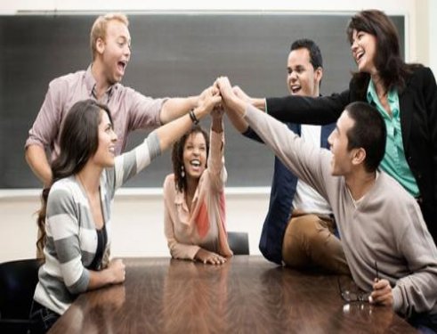 我这个人很木衲，不善交际不幽默，还没内涵怎么办