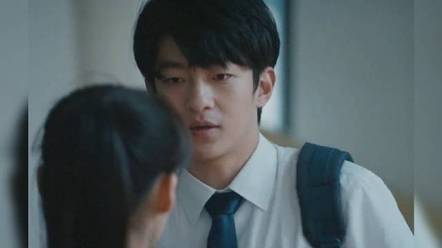 张万森为什么跳灯塔