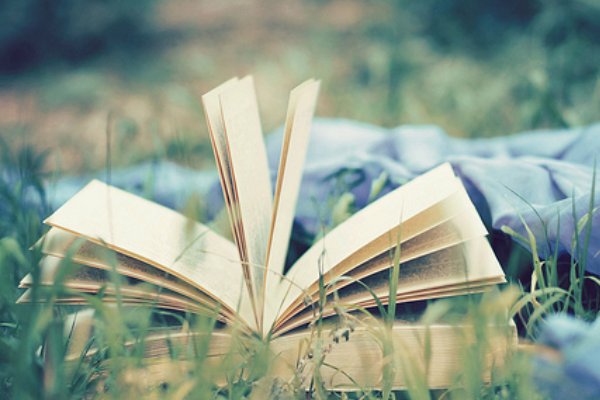 为什么书籍中总会有前言，是从古代流传下来的书写习惯吗？