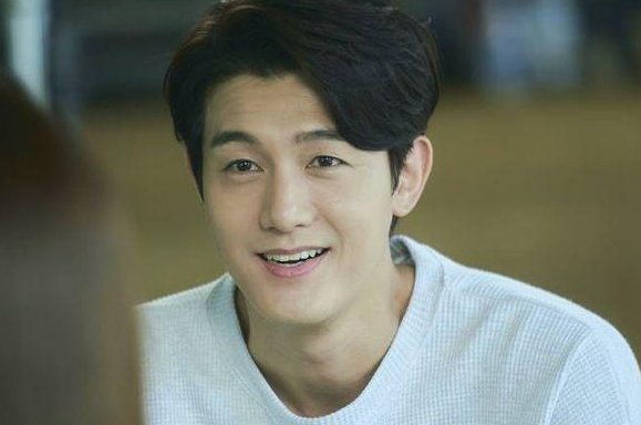 李己雨九月与年下圈外人结婚,准新娘美貌人品兼备,二人是如何相识的?