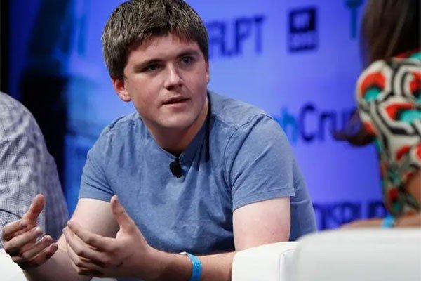 cofounder什么意思