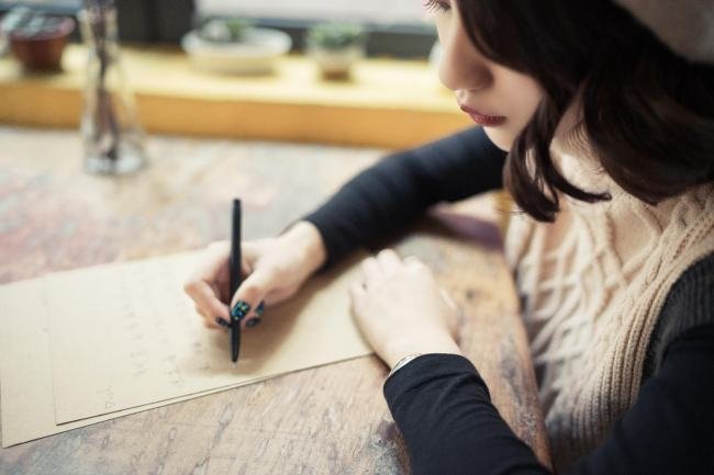 此致敬礼的格式位置写在哪？