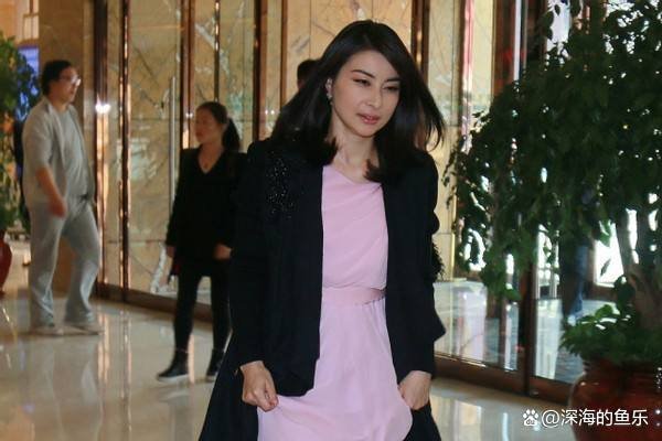 “跳水皇后”郭晶晶，退役后每个月可以领到多少退休金呢？