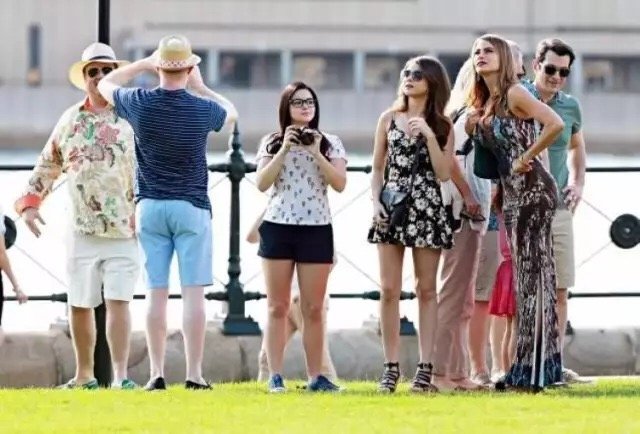 一家人出游，儿女提议AA制，你怎么看？