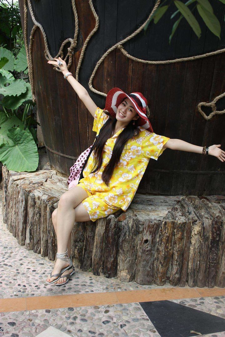 当初毕畅舞蹈视频曝光，身材发福走样，全程尬舞，你怎么看？