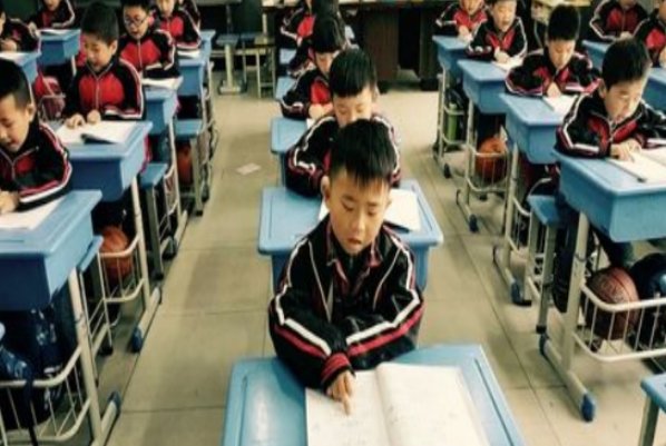 目字加一笔变新字