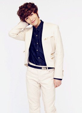 求田翌臣的资料!求好心人回复!!!!!!!