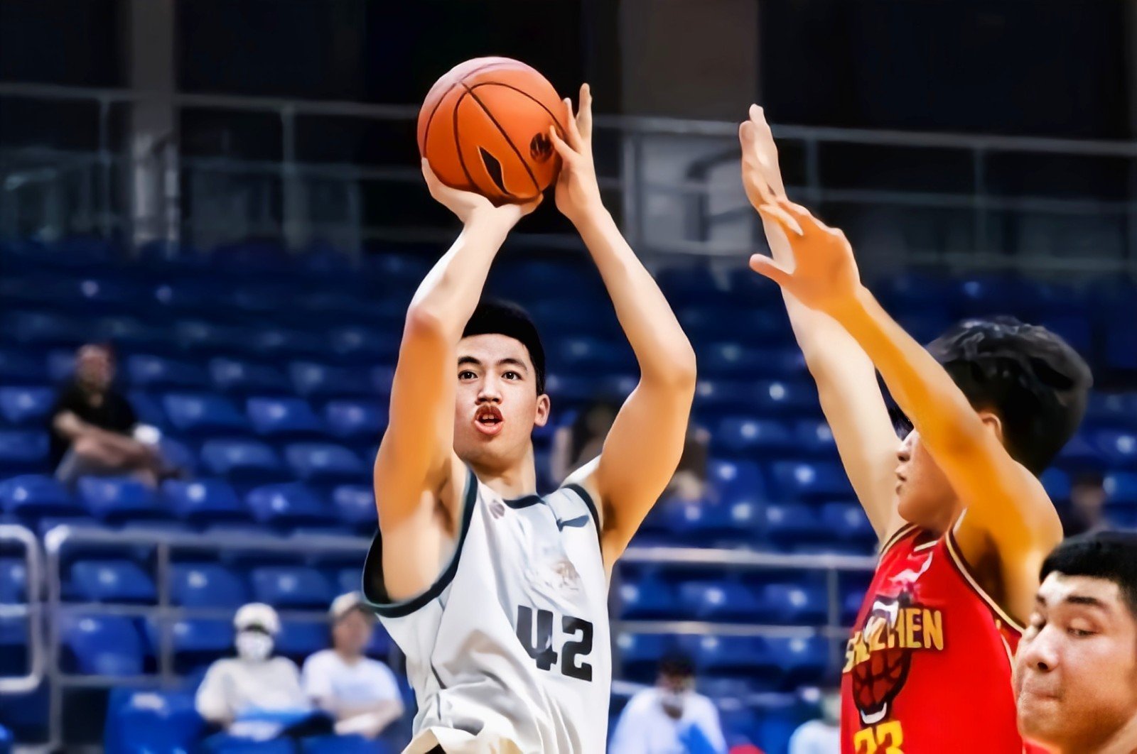 有人知道江苏同曦篮球队的阵容吗？