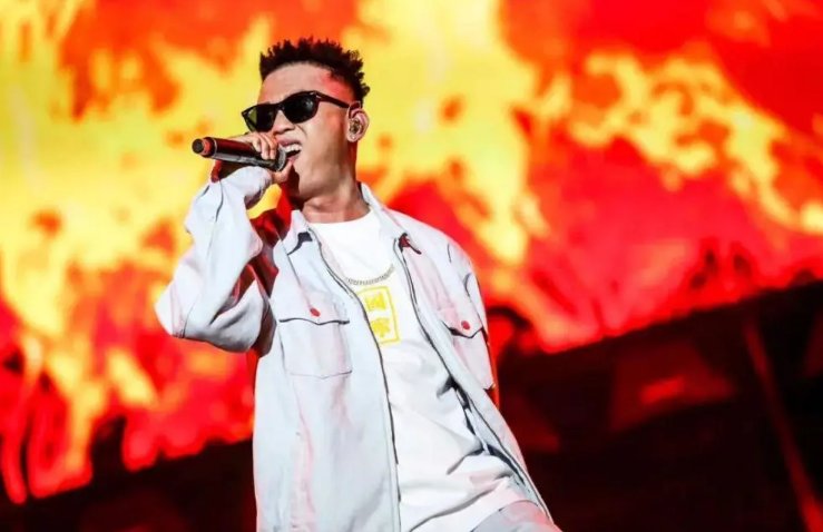 仙踪林19岁rapper英文