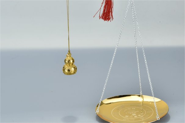 三个火下面一个木