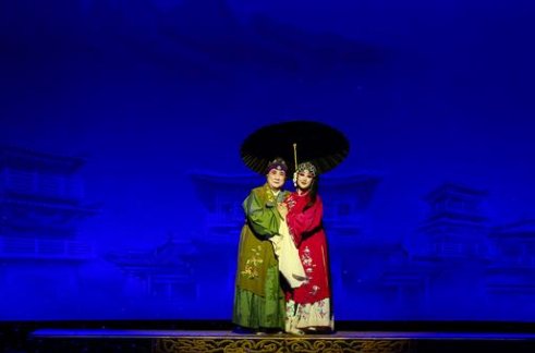 压轴的是第一个出场还是中间还是最后？