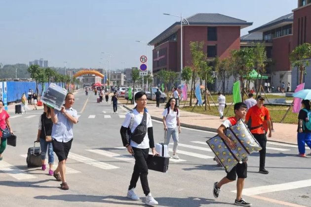 湖北师范学院文理学院学费