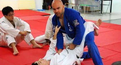 巴西柔术里黑带是什么概念？有多强？