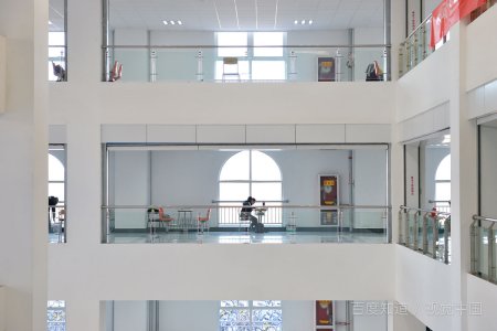 研究生考试几点结束,下午