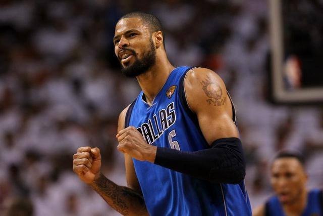 2011年NBA总冠军是小牛队吗？请提供一下小牛队各队员的详细资料！