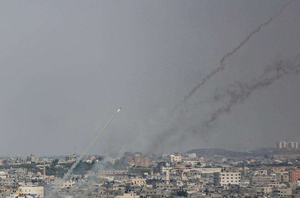 巴以持续冲突:火箭弹频繁闪过夜空，这会给民众带来什么？