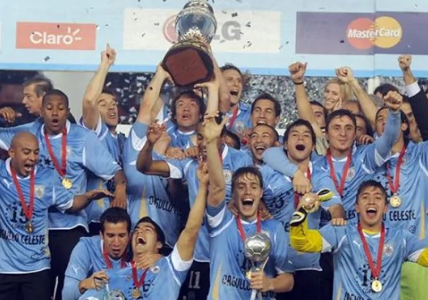 美洲杯多少年举行一次啊？？