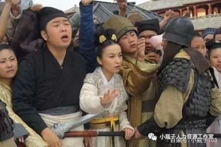 我想去北京当群众演员，想问该去那里找？