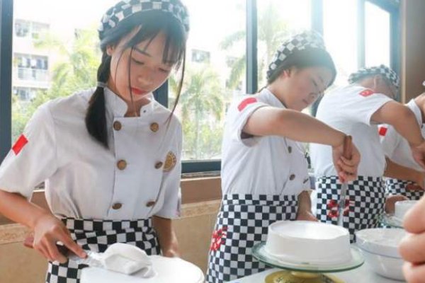 江门哪里有学做蛋糕和甜品