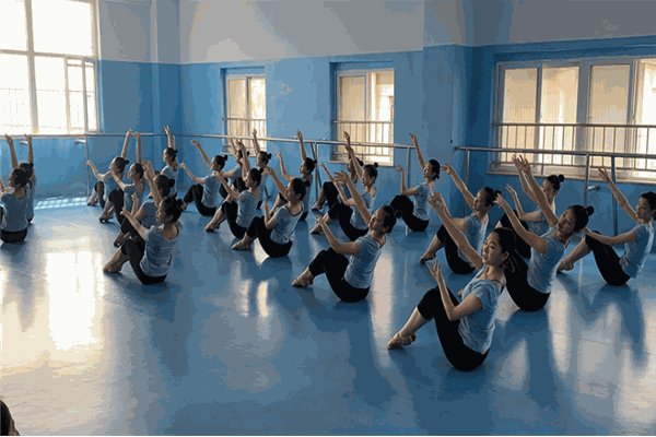 初中毕业可以上什么学校？