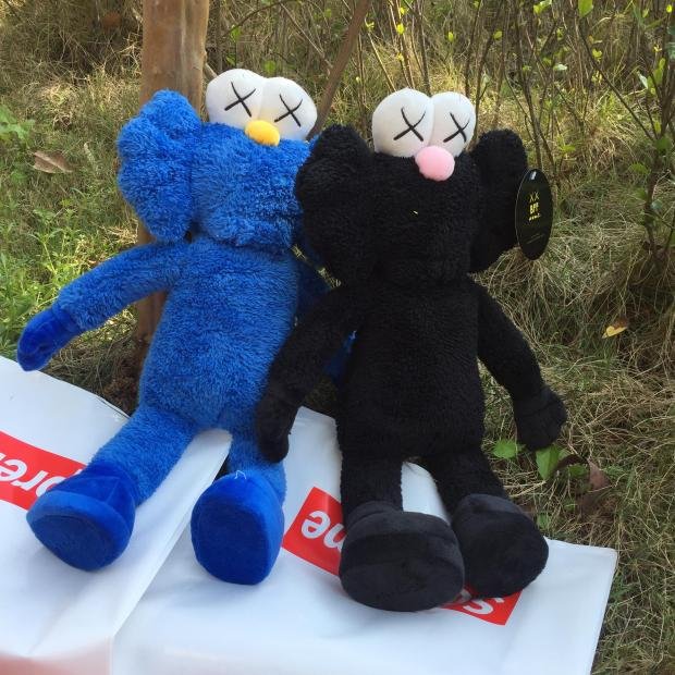 这是什么玩具，是哪个动漫里的卡通人物吗？