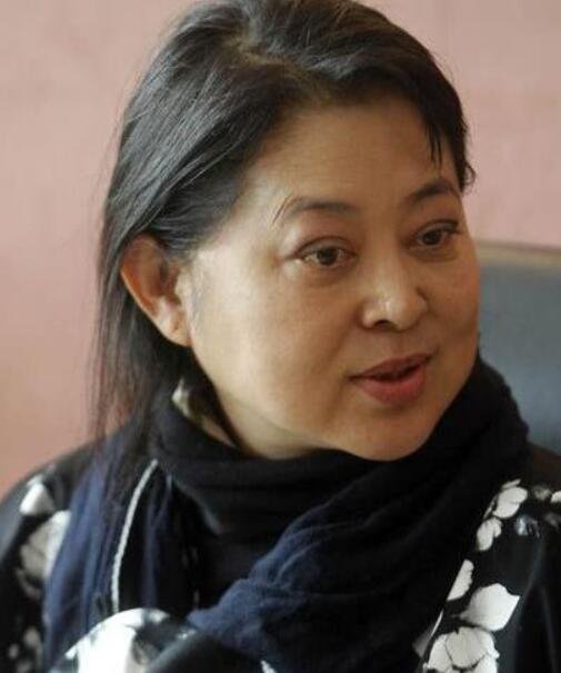 倪萍吐槽4位主持人，她是开玩笑的还是认真的？