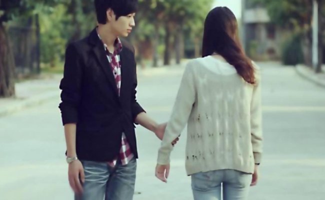 起诉女友还钱胜诉引热议，分手后要求女朋友还钱合理吗？